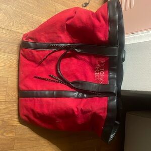 VS TOTE
